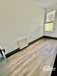 2 bedroom flat to rent, Flat 4, 132 Portway, London, E15 3QJ
