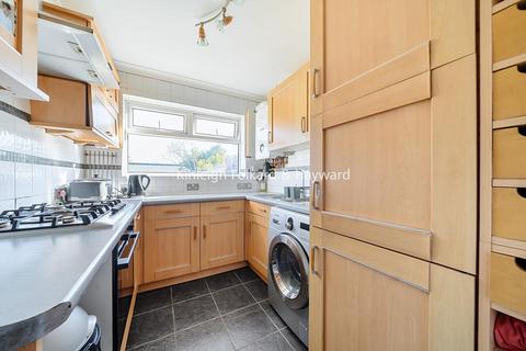 12 Oakshade Road, Bromley, BR1 5QB