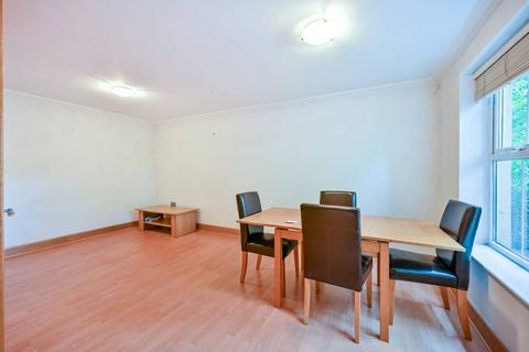 1 bedroom flat to rent, Skerne Walk, Kingston, Kingston upon Thames, KT2