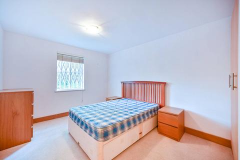 1 bedroom flat to rent, Skerne Walk, Kingston, Kingston upon Thames, KT2