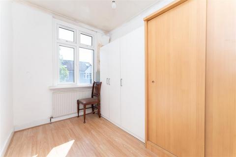128 Trinity Road, Southall, UB1 1EL