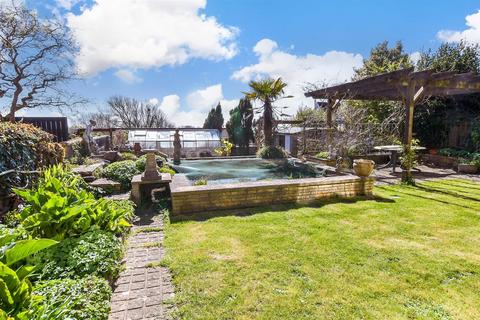 5 bedroom detached house for sale, Channel View Road, Woodingdean, Brighton, East Sussex