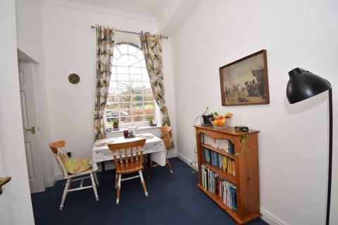 1 Lower Cloister Walk, Exminster, Exeter, EX6 8TZ
