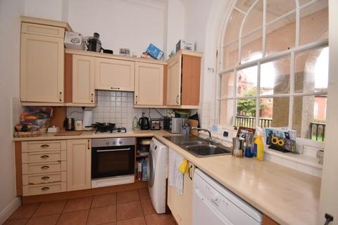 1 Lower Cloister Walk, Exminster, Exeter, EX6 8TZ