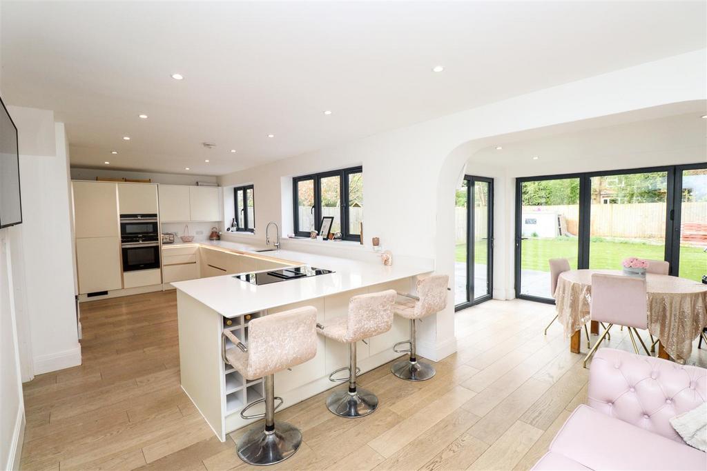 Kitchen/Breakfast/Dining Room