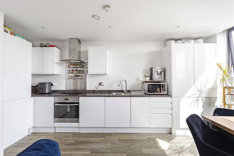 2 bedroom apartment for sale, Holly Road, Twickenham, TW1