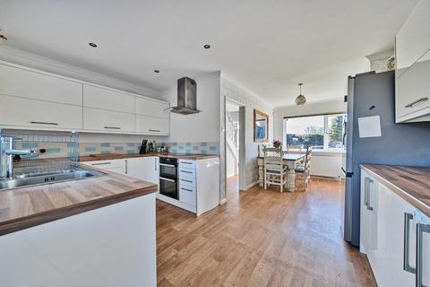 3 bedroom semi-detached house for sale, Medway Avenue, Yalding, Maidstone