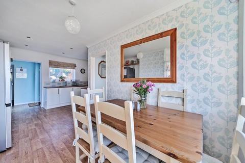 3 bedroom semi-detached house for sale, Medway Avenue, Yalding, Maidstone