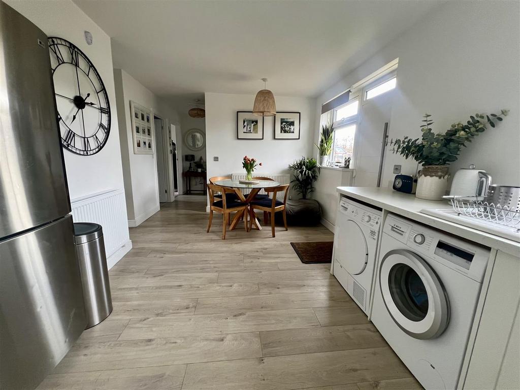 Kitchen/Breakfast Room