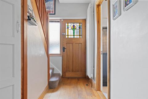 38 The Woodfields, South Croydon, CR2 0HE
