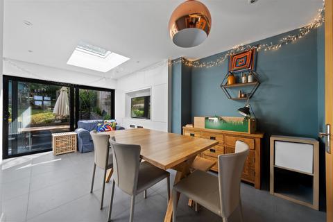 38 The Woodfields, South Croydon, CR2 0HE