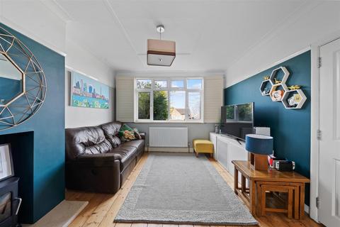 38 The Woodfields, South Croydon, CR2 0HE
