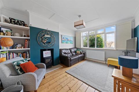 38 The Woodfields, South Croydon, CR2 0HE