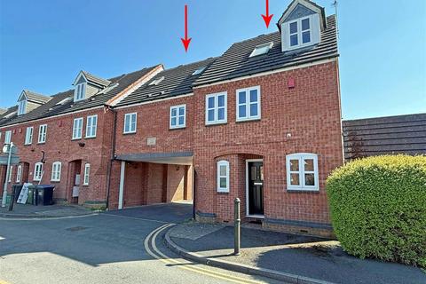 3 bedroom townhouse for sale, Vine Court, Vine Lane, Warwick
