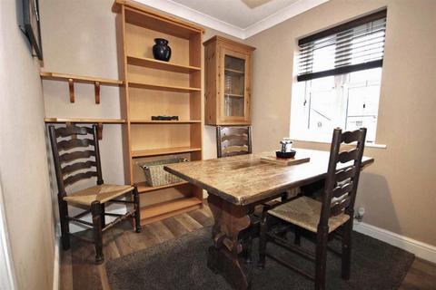 3 bedroom townhouse for sale, Vine Court, Vine Lane, Warwick