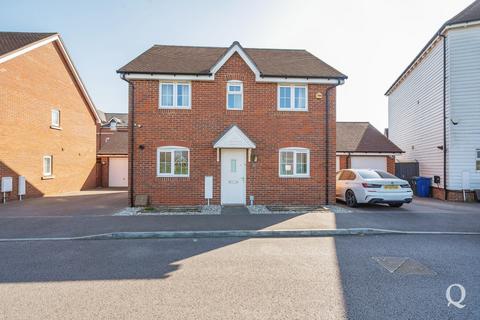4 bedroom detached house for sale, Eveas Drive, Sittingbourne, Kent, ME10