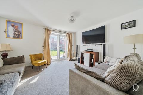 4 bedroom detached house for sale, Eveas Drive, Sittingbourne, Kent, ME10