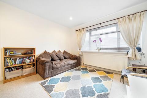 2 bedroom maisonette for sale, Alexandra Close, Harrow HA2