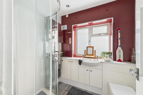 45 Greenway, Newark, NG24 4JE