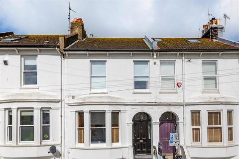2 bedroom maisonette to rent, Princes Terrace, Brighton
