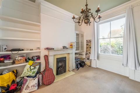 2 bedroom maisonette to rent, Princes Terrace, Brighton