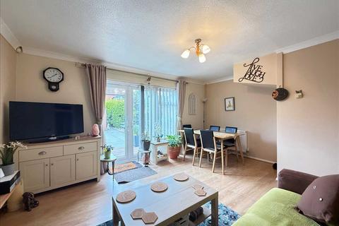 17 Colne Drive, Shoeburyness, Southend-on-sea, SS3 8XP
