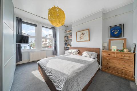 72 Faversham Road, London, SE6 4XF