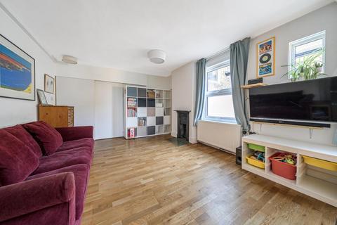 72 Faversham Road, London, SE6 4XF