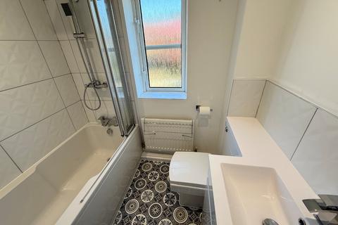 10 Graphic Close, Dunstable, LU6 3EL