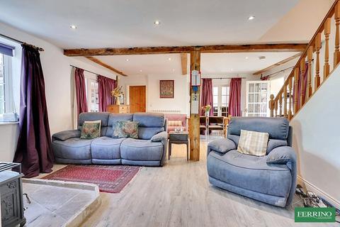 undefined, Eastbach, English Bicknor, Coleford, Gloucestershire. GL16 7EU