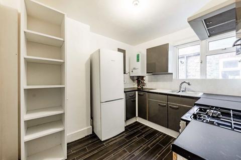3 bedroom maisonette to rent, St. Marys Road, London W5