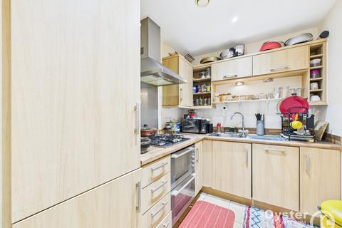 2 bedroom apartment to rent, Northolt Road, Harrow, HA2