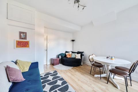 2 bedroom apartment for sale, Blackhorse Lane, London