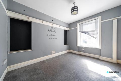 3 bedroom terraced house for sale, Pembrey Road, Llanelli