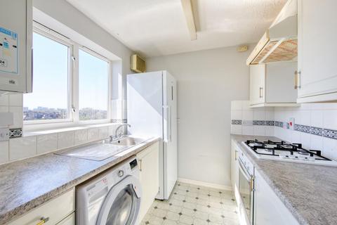 51 Jemmett Close, Kingston Upon Thames, KT2 7AJ