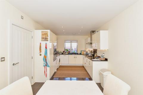 4 bedroom end of terrace house for sale, Ellisons Crescent, Waterlooville PO7