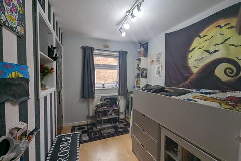 9 Avon Road, Hurworth Place, Darlington, DL2 2HF