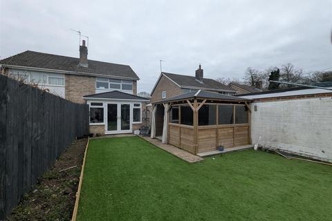 9 Avon Road, Hurworth Place, Darlington, DL2 2HF