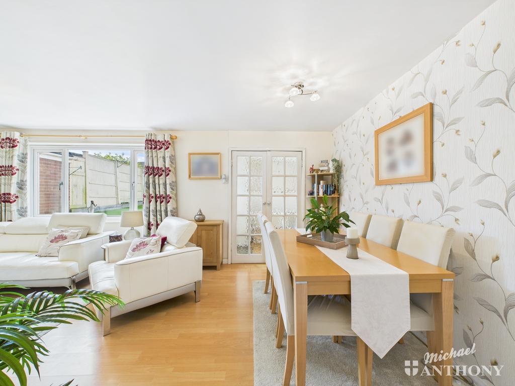 Cam02773 g0 pr0277 still017