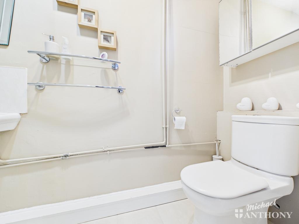 Cam02773 g0 pr0277 still013