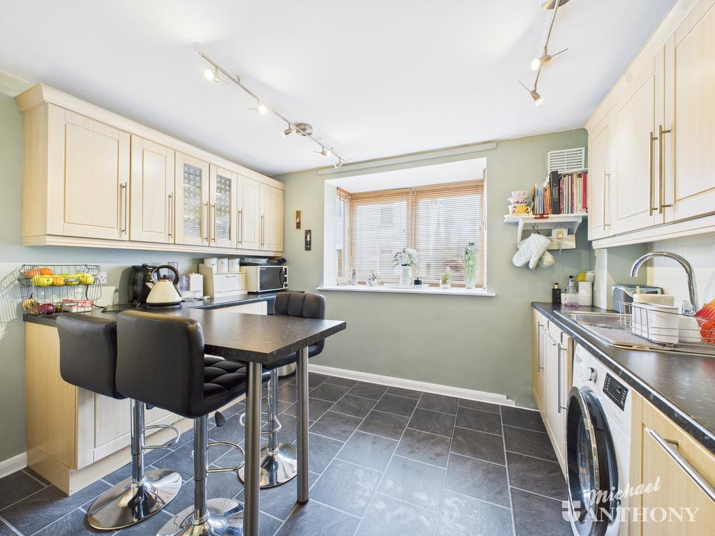 Cam02773 g0 pr0277 still009