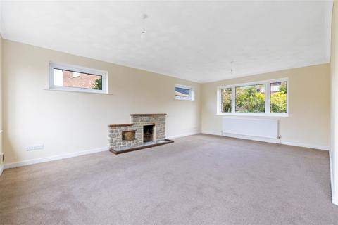 6 Knapps Hard, West Meon, Petersfield, GU32 1LE