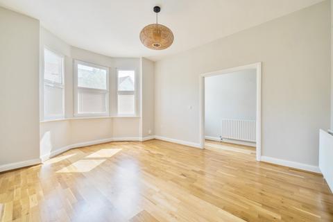46 Chatham Road, Kingston Upon Thames, KT1 3AA
