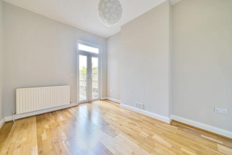 46 Chatham Road, Kingston Upon Thames, KT1 3AA