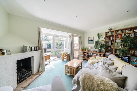 2 bedroom terraced house for sale, Bladon Close, Guildford, GU1