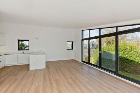 2 bedroom flat for sale, The Old Bowling Green,  McGlashan Garden, Crieff, Perthshire, PH7
