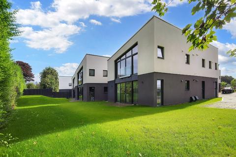 2 bedroom flat for sale, The Old Bowling Green,  McGlashan Garden, Crieff, Perthshire, PH7