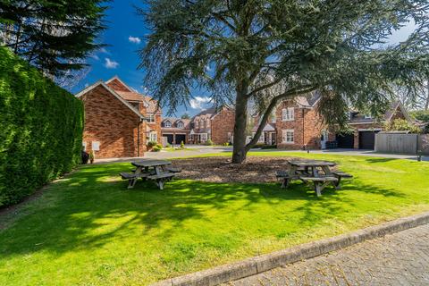 4 bedroom detached house for sale, Milton Keynes MK14