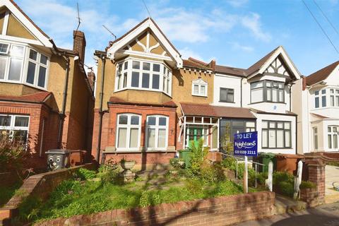 4 bedroom semi-detached house to rent, Chingford Avenue, Chingford E4
