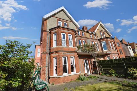 7 bedroom semi-detached house for sale, The Boulevard, Sheringham